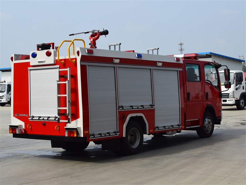 700P庆铃水罐消防车（4吨）图片