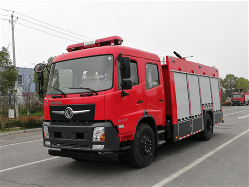 东风专底（仿天锦）水罐消防车（6吨）