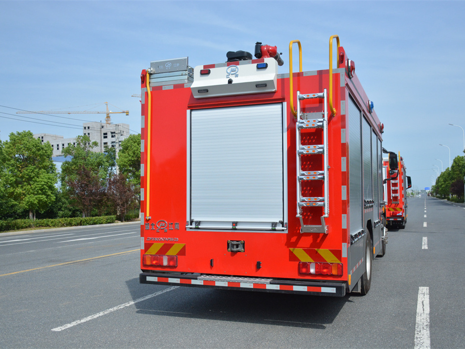 JDF5180GXFAP55/Z6压缩空气泡沫消防车（5.6吨）图片